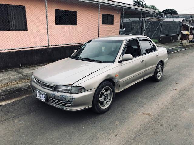 Mitsubishi lancer 1994