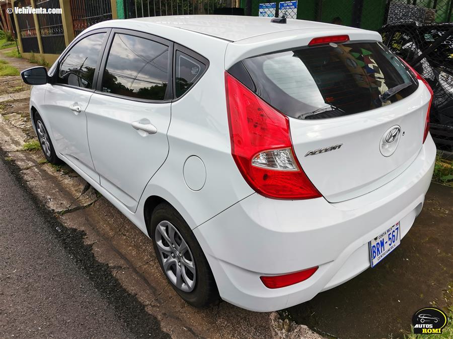 2014 Hyundai Accent Hatchback a la venta VehiVenta Costa Rica